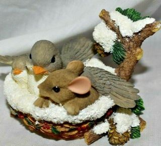 Estate Charming Tails Fitz & Floyd " Nestled In For The Holidays " Mouse Figurine