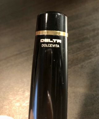 Delta Dolcevita Oversize Fountain Pen - Orange With Black And Gold Trim 18k Med