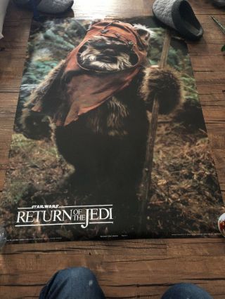 Star Wars Return Of The Jedi Wicket The Ewok Movie Poster Print 1983 24 " X 35 "