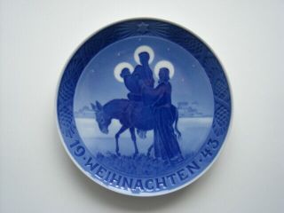 1943 Royal Copenhagen Christmas Plate