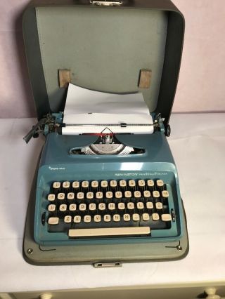 Vintage 1960 Sperry Rand Remington Personal Riter Portable Baby Blue Typewriter