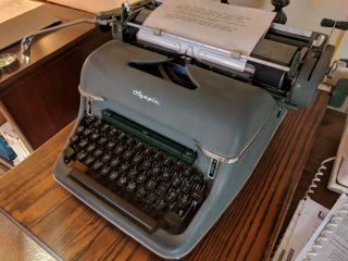 1959 Olympia Sg1 Typewriter - - Owner
