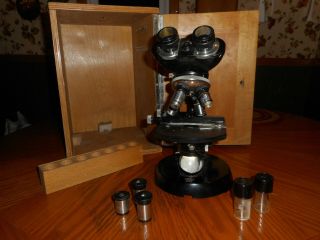 Vintage Carl Zeiss Binocular Microscope No.  2072092 & Box