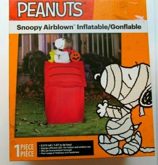 Snoopy Halloween Display Peanuts Lighted Gemmy Inflatable Flying Ace 3.  5 ' 2