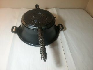 Vintage American Griswold No.  8 Cast Iron Waffle Maker 885 Made Erie Pa 1908