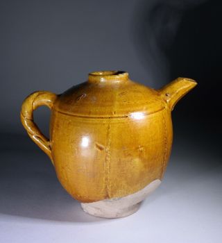 Antique Chinese Tea Pot Teapot Tang Dynasty Ochre Glaze