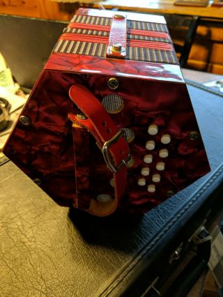 VTG 20 BUTTON KEY CONCERTINA ACCORDION ITALY PAPERS SQUEEZE BOX RED PEARL 2