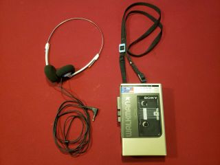 Vtg 1984 Sony Am Fm Stereo Radio Cassette Walkman Wm F8