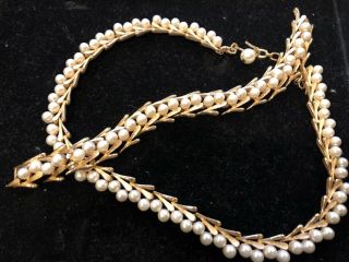 Designer Signed Crown Trifari Pearl Demi Set Necklace Bracelet Gold Tone Collect