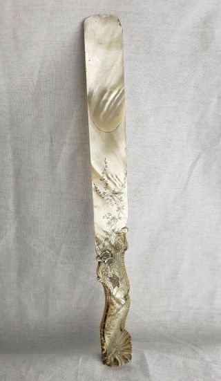 Antique Chinese Export Carved Mother Of Pearl Page Turner 19th Century