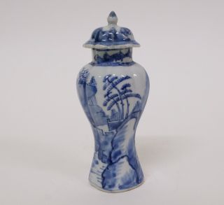 Antique 18thc Chinese Porcelain Blue & White Vase & Cover With Landscape