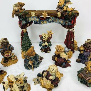 Boyds Bears Nativity 17 pc School Holiday Pageant Box 14 Pc are 1st Edition 3
