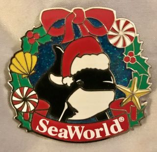 Seaworld Pin — Shamu Christmas - Limited Edition Of 1200 Passholder Pin