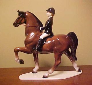 Hagen - Renaker Specialty 4002 Dressage Horse With Rider - Ceramic Figurine