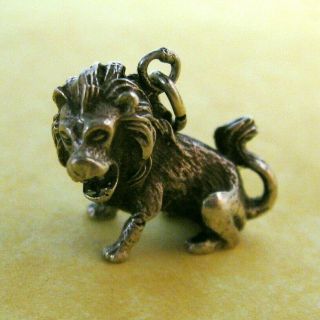 Vintage Silver Detailed Roaring Leo Lion Sterling Charm