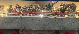 Danbury Beagle Dog Christmas Express Train In Styrofoam Box 3