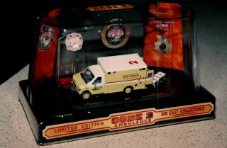 Code 3 Collectible Ford F - 350 Ambulance - 12061 Kennedy Space Center 2