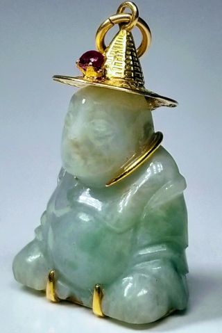 Antique 1920s Chinese 14k Yellow Gold And Jade Buddha With Ruby On Hat Pendant