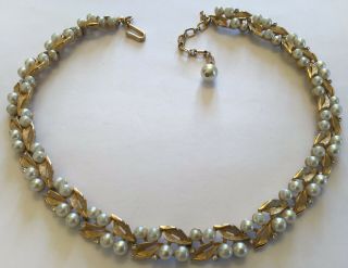 Vintage Crown Trifari Signed Clear Rhinestone & Pearl Necklace