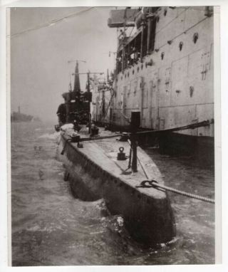 1940 Italian Submarine Captured By British Trawler Moonstone News Photo