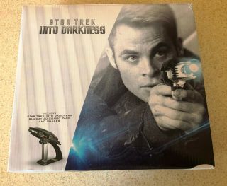 Star Trek Into Darkness - - Blu Ray / Phaser Limited Edition Combo Pack - -