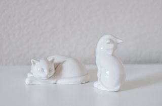 Set Of 2 Small Porcelain Cats White Cute Figurines Gift Idea