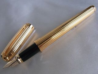 S.  T.  Dupont Fidelio Fountain Pen Gold Plated 14k Mh Nib