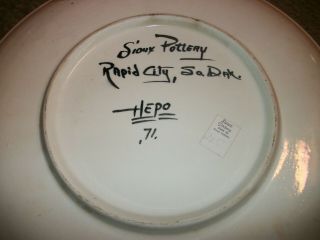 1971 SIOUX POTTERY RAPID CITY,  S.  D.  HEPO SIGNED 12 - 3/4 