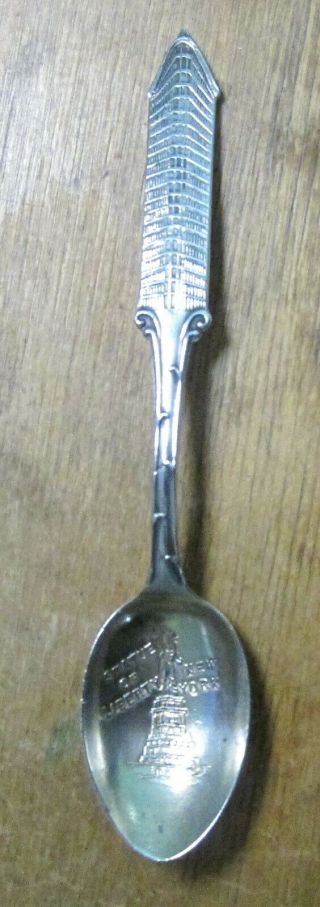 Flat Iron / Fuller Building York Sterling Silver Souvenir Demi - Tasse Spoon
