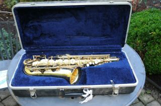 Vintage Model Conn Eb Alto Saxophone Vintage Sax Woodwind Musical Instrument.