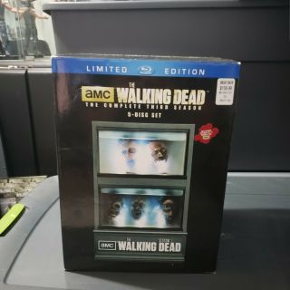 The Walking Dead Season 3 Limited Edition Dvd Box Set