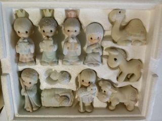 Precious Moments 1982 Porcelain Nativity 11 Pc Miniatures Come Let Us Adore Him