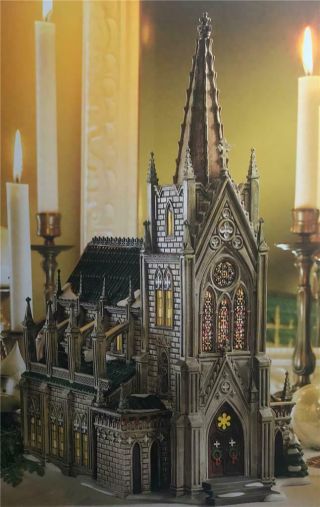 Dept 56 Christmas In The City " Cathedral Of St.  Nicholas " Lighted Building N Box