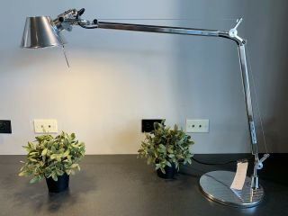 Vintage Artemide Tolomeo Full Size Desk Lamp W/ Base Silver (at1043)