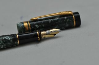 Lovely Rare Parker Duofold International Fountain Pen – Blue Marbled