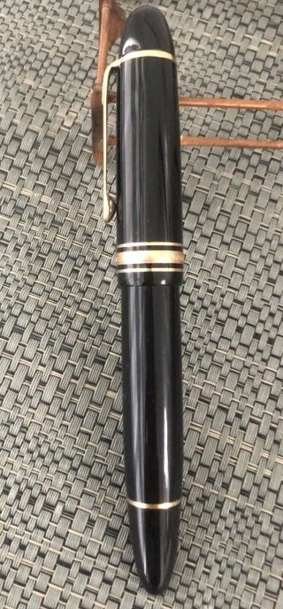 Vintage Montblanc Meisterstuck Fountain Pen With 14k Gold Duo Tone Nib