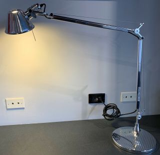 Vintage Artemide Tolomeo Full Size Desk Lamp W/ Base Silver (at1020)