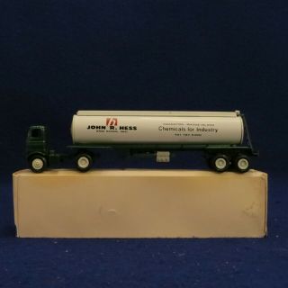 Winross 1977 John R Hess & Sons Cranston Ri Chemical Tanker Truck Semi