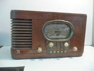 Vintage 1939 Zenith Model 5 - S - 320 Table Radio