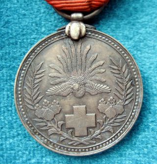 WWII JAPAN PRE 1941 STERLING SILVER JAPANESE SOLDIER ' S RED CROSS MEDAL W/RIBBON 2