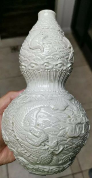 Philip’s Carmel Estate Old Chinese Dragons Porcelain Vase It Signed Asian China
