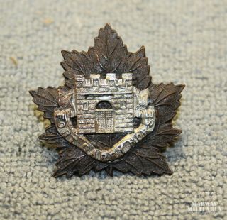 Fort Garry Horse Collar Badge (inv19532)
