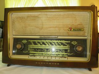 Vintage 1959 German Tube Radio Nordmende Rigoletto Germany