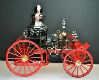 Vintage Jim Beam Collectible " 1867 Mississippi Fire Engine " Display Decanter