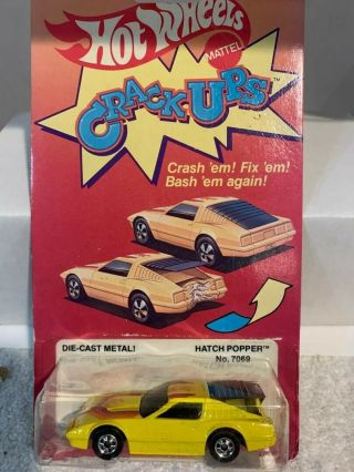 Hot Wheels Crack Ups Hatch Popper Yellow