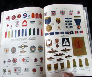 WW2 NATIONAL GEOGRAPHIC HEROES OF WARTIME 334 ILLUSTRATIONS OF INSIGNIA IN COLOR 3