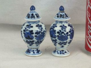 Good Pair Kangxi 1662 - 1722 Chinese Blue & White Miniature Vases & Covers