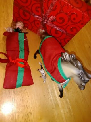Breyer 301114 Waiting for Santa 2009 Christmas Horse Doll Gift Set 3
