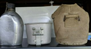 WWII Canteen - US 1945 - w/ Case and Cup 2