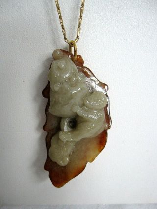 Antique Hand Carved Chinese White Jade Monkey King & Peach Pendant & Gold Chain